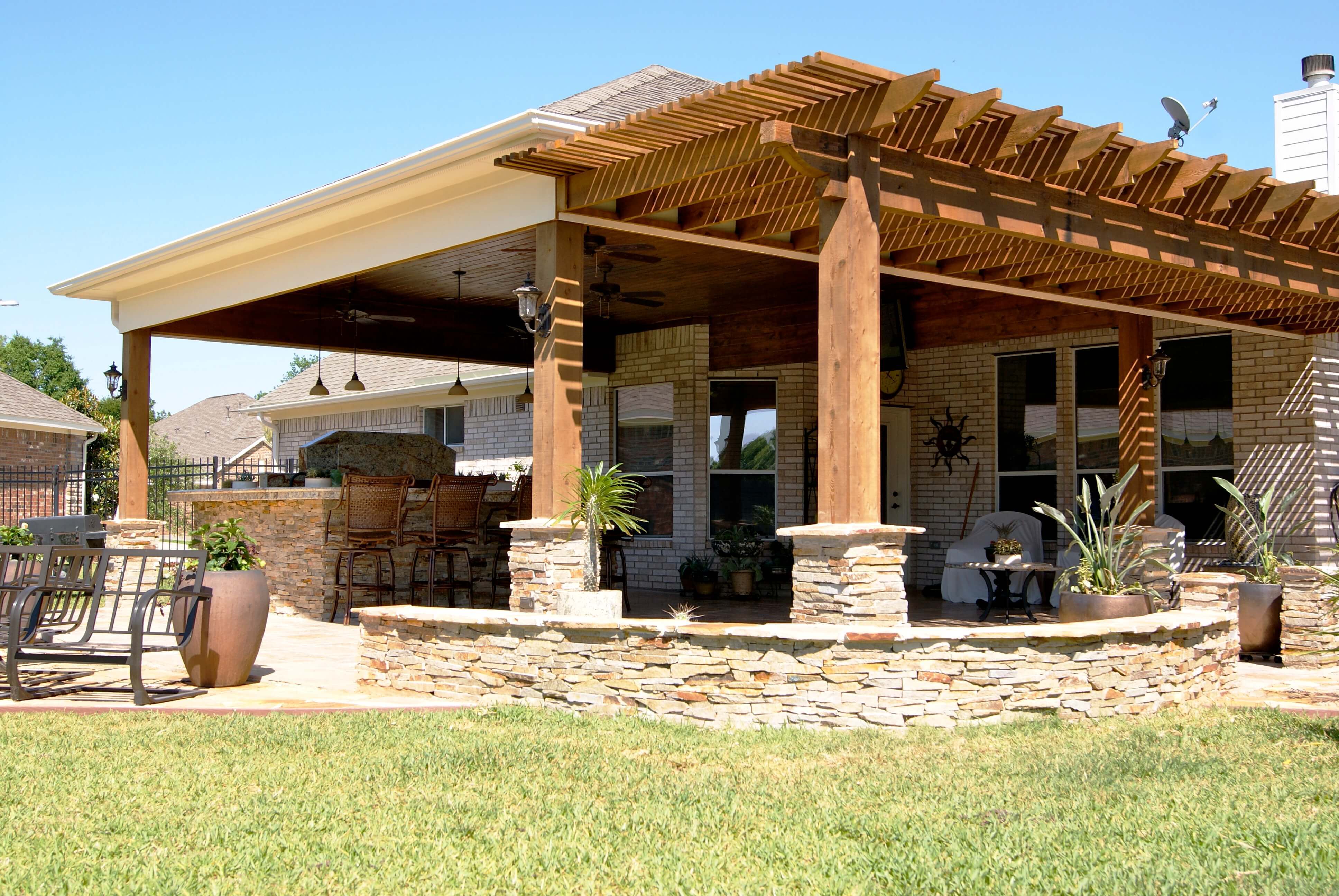 Heritage Grand/Cinco Ranch Outdoor Living Room - Texas Custom Patios