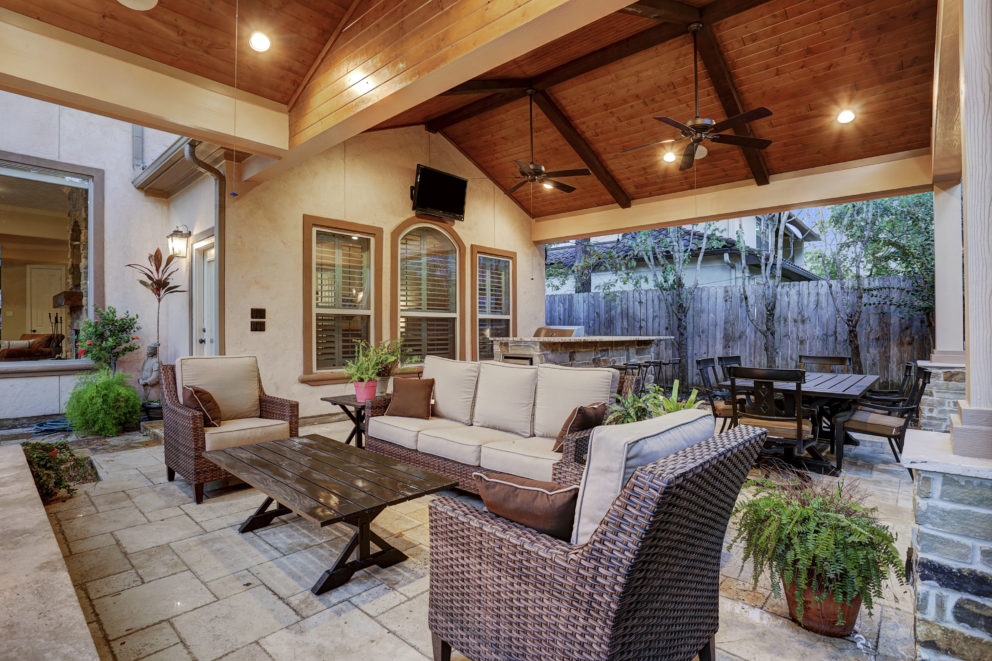 Patio cover outdoor living room Houston