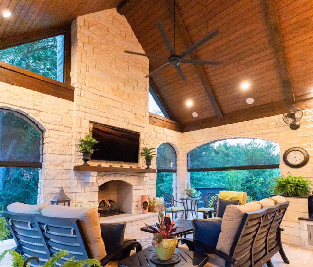 Outdoor living room with ceiling fan
