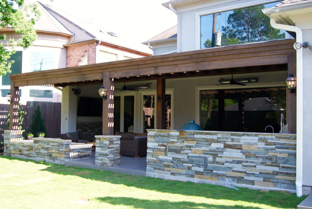 Bellaire Cedar Pergola & Outdoor Kitchen