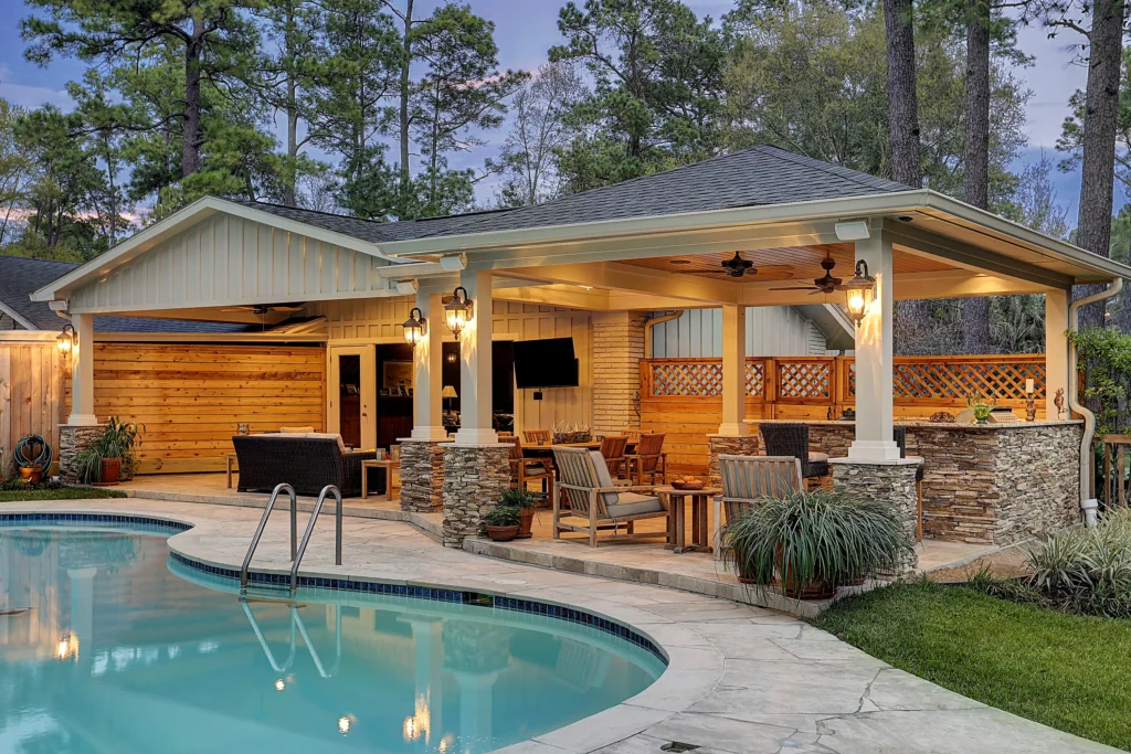 Patio Cover and Kitchen in Hunters Creek – Memorial Area